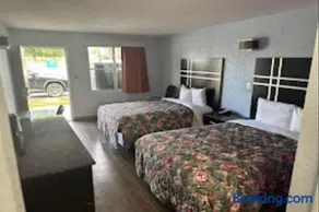 Relax Inn Hotel - Image 1