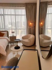 Stunning Beachfront apartment, full Sea view! Pool, Gym, Sauna, Jacuzzi - Image 4