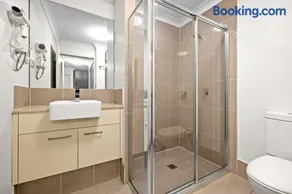 Serene Double Room in Panania - Close to Stations & Shops - Shared Bathroom - Image 3