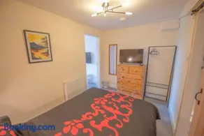 Modern Apartment in Town Centre Skipton - Image 3