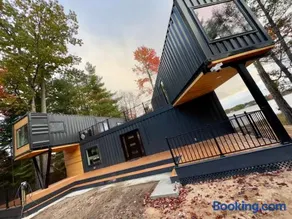 Unique 3-bed Lakefront Container Home - Image 2