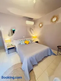 Thelfi Luxury studio in Attica - close to varkiza beach - Sea view - Image 4