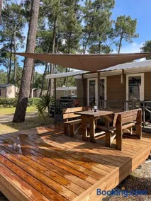 Bungalow - Terrasse XXL accès Océan 6 pers tout équipé dans camping 5 étoiles - Image 1