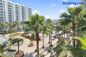 Palms Resort 2 BR King Suite Poolside Shuttle - Image 1