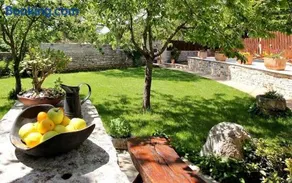 Villa Violica, Karnevali - Image 5