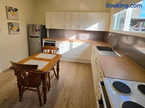 Hilltop Cottage - Image 4