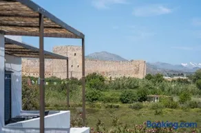 Milos Alexandra Studio - Image 1