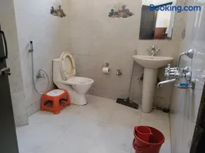 The Shillong Hills Guest House - Image 1