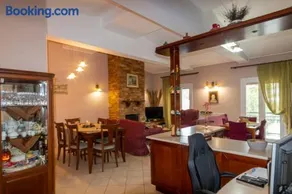 Aristotelis Apartment - Image 1