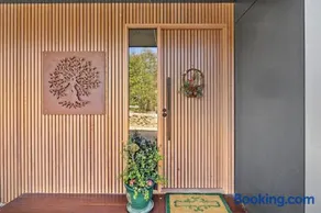 Anglesea Summer Escape - Image 2