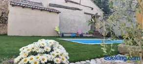Casa Rural LA GURRIATA - Image 1