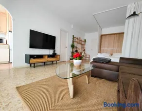 Modern loft in Malaga beach - Image 3