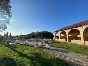Villetta verde Smeraldo fronte piscina - Image 3