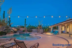 Sunny Scottsdale Oasis with pool - Image 1