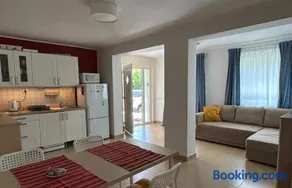 Balaton Holiday Home - Image 3