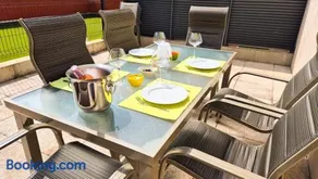 T4 avec grande terrasse - BBQ - parking - Image 2