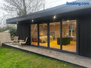 The Cabin - Image 2
