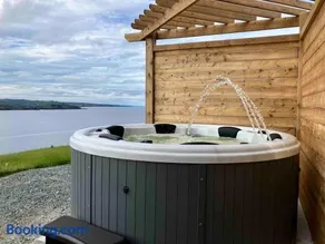 Ocean Front 3Bdrm Saltbox 'SeaForever' wHot Tub - Image 5