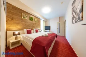Hotel CROCUS - Image 4