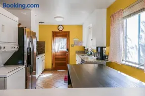 Charming two bedroom family home in coveted neighborhood - Image 4