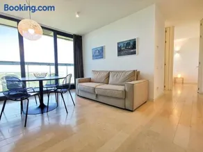 Merville family apartment - Image 2