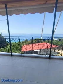 Paradisos - Image 1