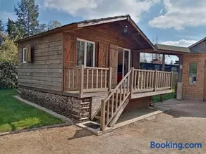 CHALET - Image 3