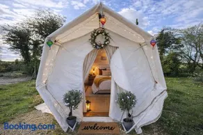 Pewsey Countryside Dome - Dog Friendly - Fire pit - Image 1