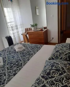 mate,s home - Image 1