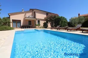 Family friendly house with a swimming pool Liznjan, Medulin - 20798 - Image 1