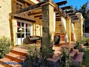 Rock House's Villa Melody - Image 4