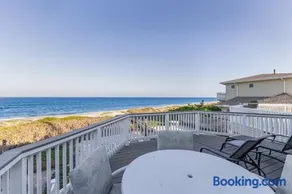 Luxurious Oceanfront Townhouse - Image 4