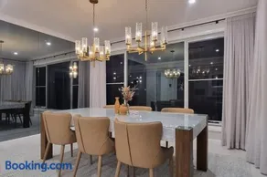 4 bedroom 8 guest - Image 2