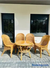 Apartamenty Dębowa 3 PRIV OGRÓD I MIEJSCE NA ROWERY - Image 2