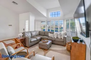 Indian Wells Saltwater Pool Home Walk 2 Tennis & Festival Shuttles - Image 1