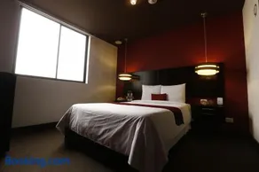 Hotel Ginebra - Image 4