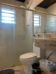 Casa com piscina aquecida e quadra de vôlei - Image 4