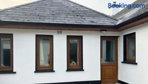 Iniscealtra Mini Bedsit Studio - Image 4