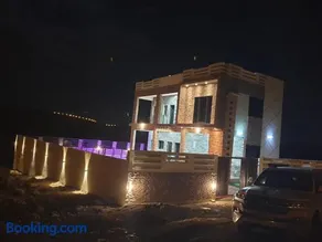 Half Moon Chalet شالية نصف القمر - Image 5