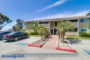 Entire Private Home with Garage Parking, Family Home Free Pool, and Tub, 3 Bedrooms 2 Bathrooms Available Now - Image 4