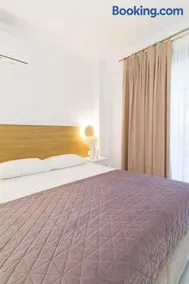 Diamond Gold Suite II - Image 2
