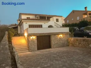 Apartments Mestrovic, Klimno, Soline bay, island Krk - Image 3