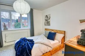 Gornal Dudley-2bed-Contractor &Long stay -Parking - Image 2