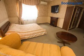 Magnat Lux Hotel - Image 4