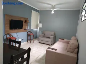 Silêncioso para dormir e pertinho da praia para curtir - LA04 - Image 1