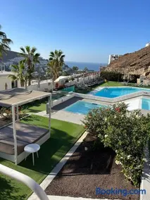 Casita Blanca - Image 1