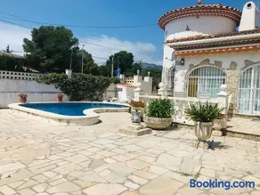 MEDDAYS VILLA LAGUN ETXEA - Image 2