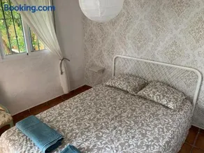 Apartamento con jardín y piscina en el faro de calaburras - Image 2