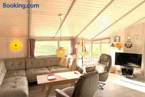 Lovely Family Home In Quiet Waterside Setting - Image 2