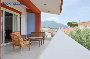 Eli's home - Image 4